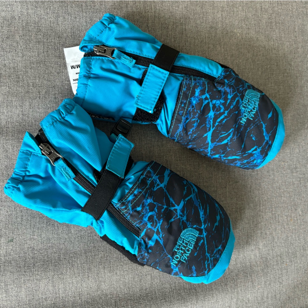 The North Face Toddler Mittens Size M fit age 2yo-4yo